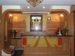 Ug Grand Hotel Бангалор Экстерьер фото